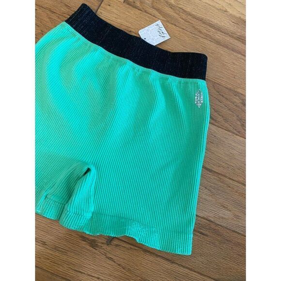 NWT Free People women's Ribbed Athletic Shorts Black Waistband & Green Body M/L - Picture 2 of 8